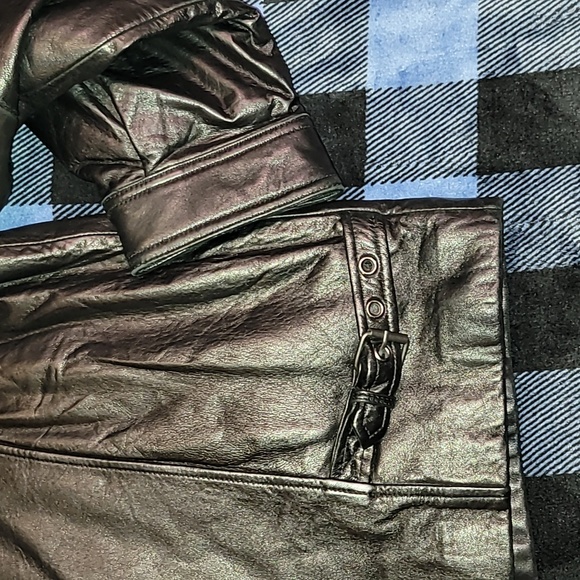 Vintage. 90s. Claiborne Outerwear. Lambskin leather jacket. Men's size XL - Picture 13 of 16